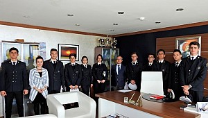İş garantili okula öğrenciler ilgisiz