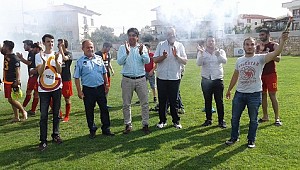 Foça'da Bağarası Spor 1. Amatör Kümeye Yükseldi