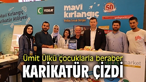 Ümit Ülkü çocuklarla beraber karikatür çizdi