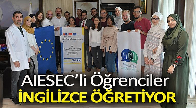 AIESEC’li Öğrenciler İngilizce Öğretiyor