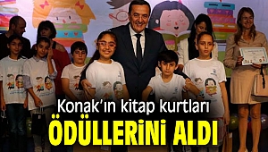 Konak Belediyesi'nden kitap kurtlarına ödül