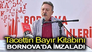 Tacettin Bayır kitabını Bornova'da imzaladı
