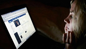 Facebook'tan güvenli internet için ebeveynlere öneri