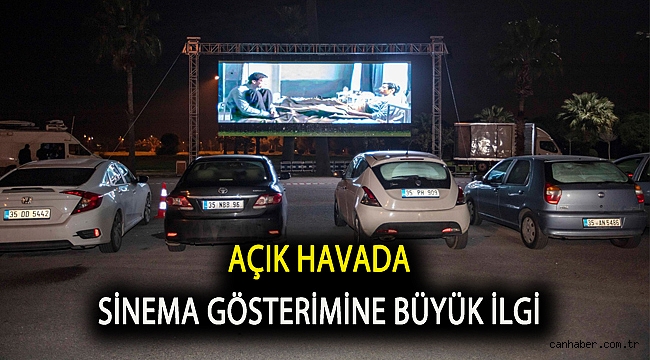 Açık havada sinema gösterimine büyük ilgi