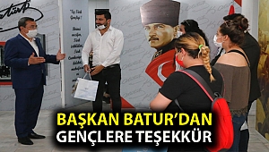 Başkan Batur’dan gençlere teşekkür