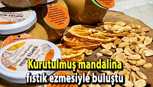 Kurutulmuş mandalina fıstık ezmesiyle buluştu