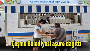 Çeşme Belediyesi aşure dağıttı