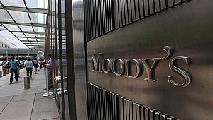 Moody's Türkiye'nin kredi notunu düşürdü