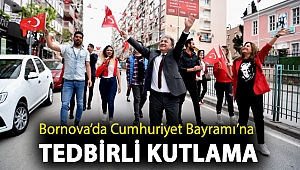 Bornova’da Cumhuriyet Bayramı’na tedbirli kutlama