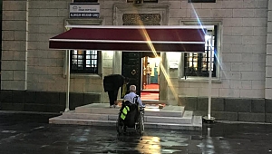 İzmir'de engellilerin ibadet hakkı yok mu?