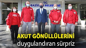 AKUT gönüllülerini duygulandıran sürpriz