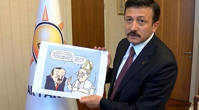 AKP'liler hedef gösterdi, İzmir Mizah Festivali'ndeki söyleşi iptal edildi