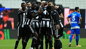 Beşiktaş rakiplerinin ikramını geri çevirmedi