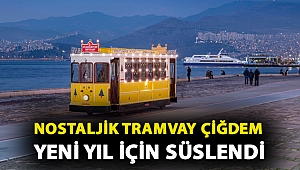 Nostaljik tramvay Çiğdem yeni yıl için süslendi