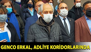Sosyal medya hesapları 5 yıl boyunca incelenen duayen sanatçı Genco Erkal, adliye koridorlarında