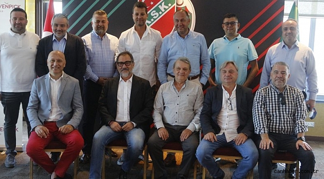 Karşıyaka Spor Kulübü, istikrarlı başarıyı futbola da taşıyacak