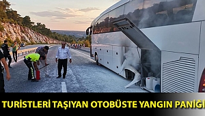 Turistleri taşıyan otobüste yangın paniği
