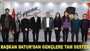 Batur’dan gençlere tam destek