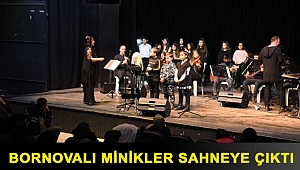 Bornovalı minikler sahneye çıktı