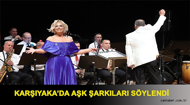 Karşıyaka’da aşk şarkıları söylendi