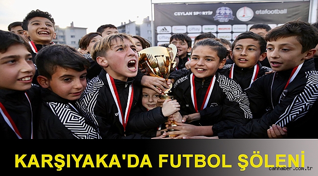 Karşıyaka'da futbol şöleni Karşıyaka'da futbol şöleni