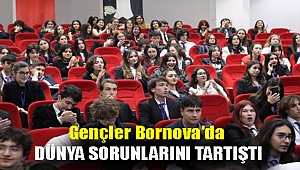 Gençler Bornova'da dünya sorunlarını tartıştı