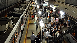 İzmir Metrosu'nda yaşanılan arıza bıktırdı