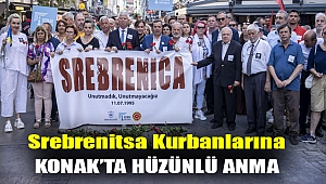 Srebrenitsa kurbanlarına Konak’ta hüzünlü anma