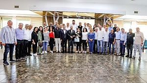 CHP Bayraklı'dan Aslanoğlu'na tam destek!