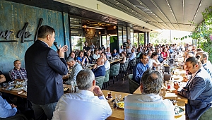 Başkan Tugay CHP üyeleriyle buluştu