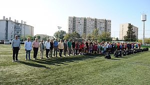 Başkan Tugay'dan amatör spor kulüplerine destek