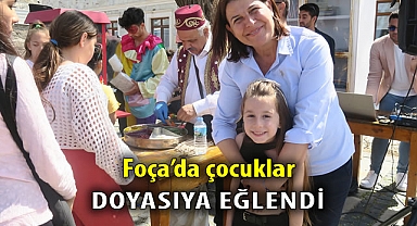 Foça'da çocuklar doyasıya eğlendi