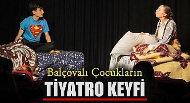 Balçovalı Çocukların Tiyatro Keyfi