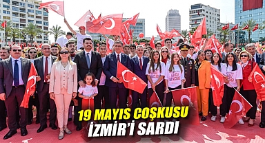 19 Mayıs Coşkusu İzmir’i Sardı