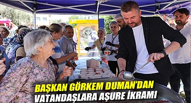 Başkan Görkem Duman’dan vatandaşlara aşure ikramı