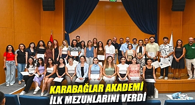 Karabağlar Akademi İlk Mezunlarını Verdi