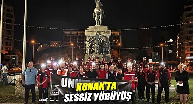 Konak’ta sessiz yürüyüş