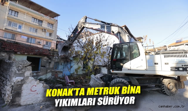 Konak'ta metruk bina yıkımları sürüyor